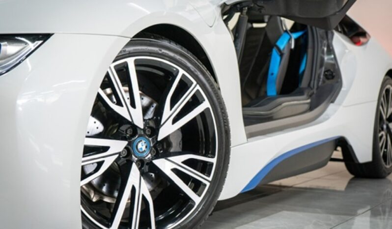 2016 BMW i8 full