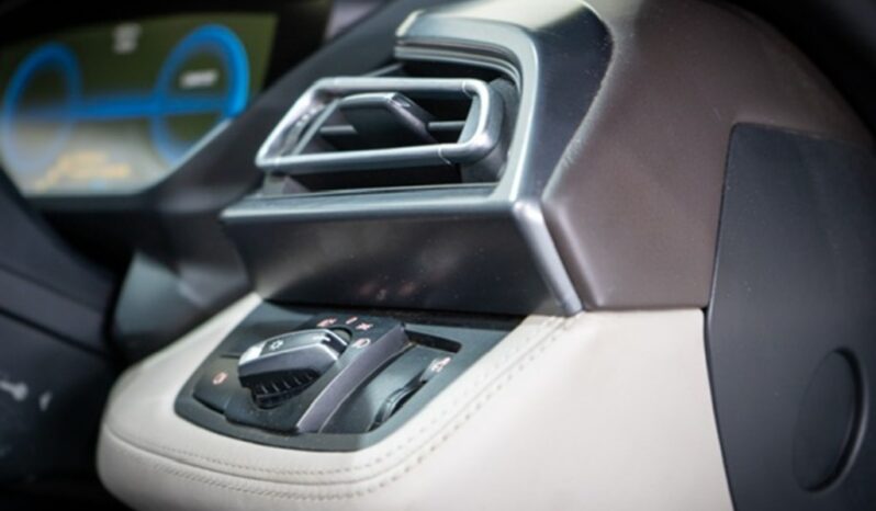 2016 BMW i8 full