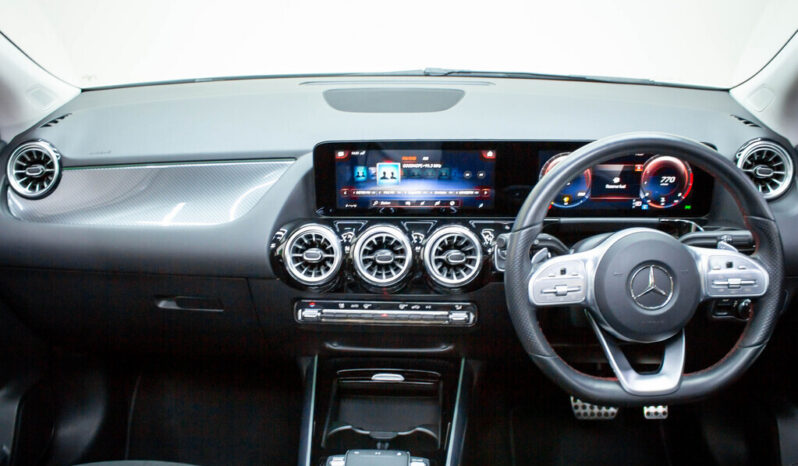 2021 MERCEDES-BENZ GLA 200 A/T full