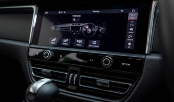 2023 PORSCHE MACAN full