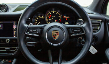 2023 PORSCHE MACAN full