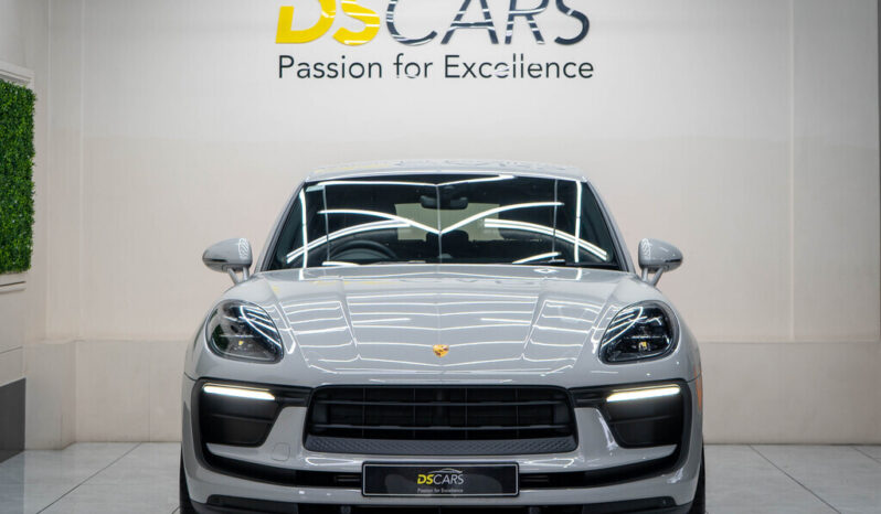 2023 PORSCHE MACAN full